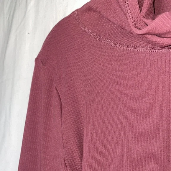 NWT Free People Sydney Turtle Neck Shirt With flare sleeves - Picture 3 of 6